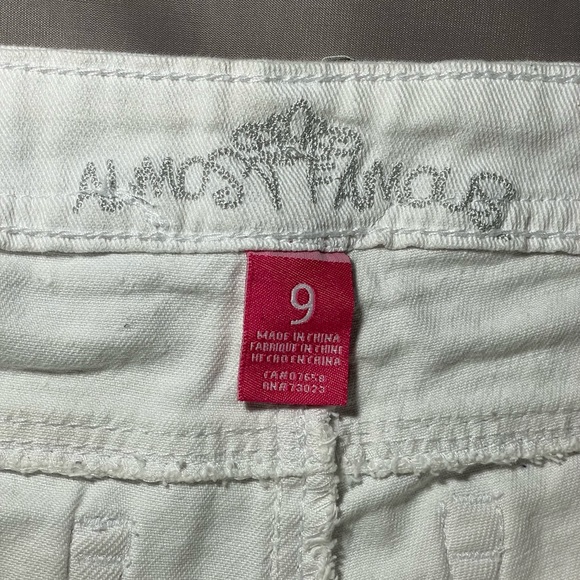 Almost Famous Y2k White Jeans - Picture 3 of 4